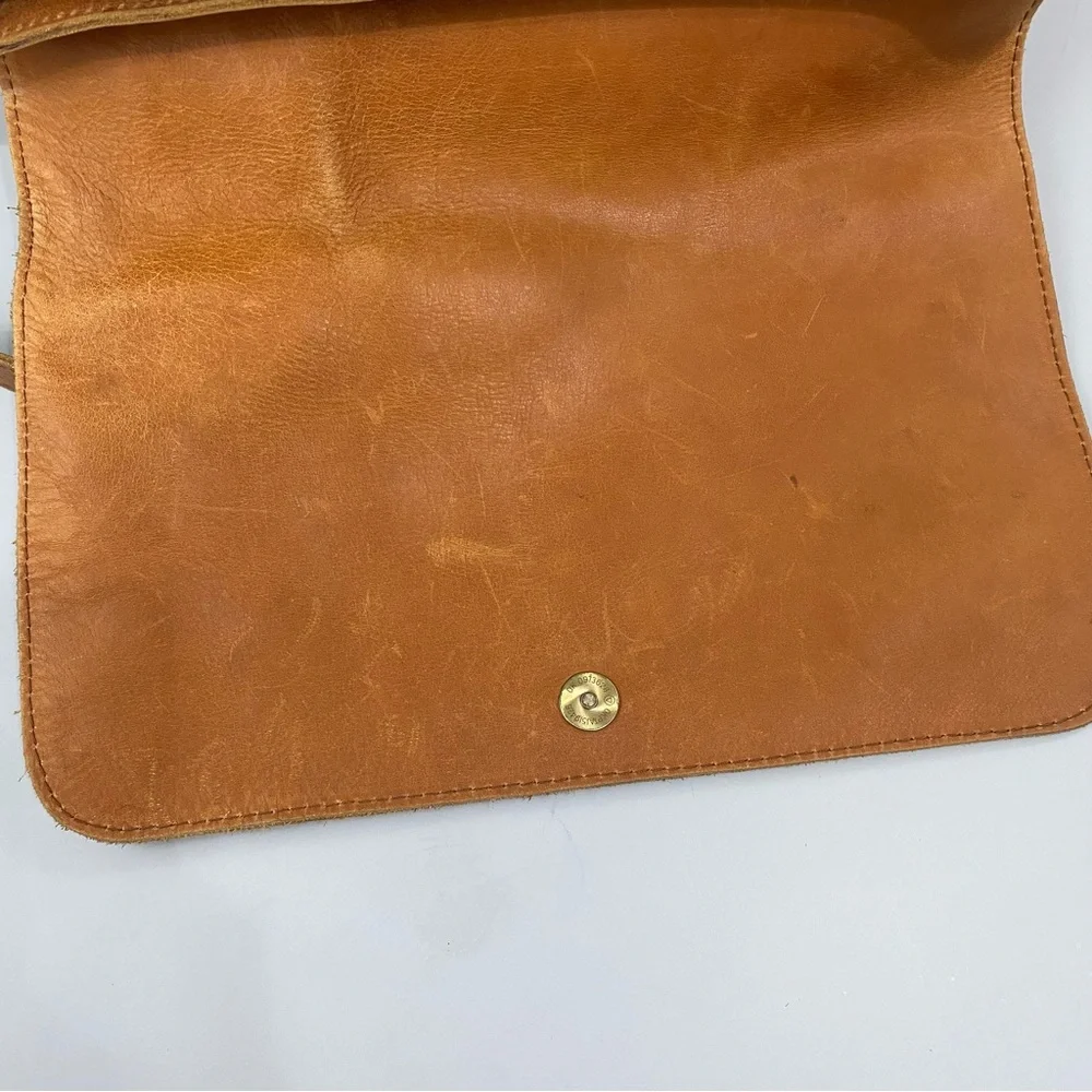 Raven + Lily Tan Leather Messenger Bag Cognac Crossbody Classic Weathered Boho